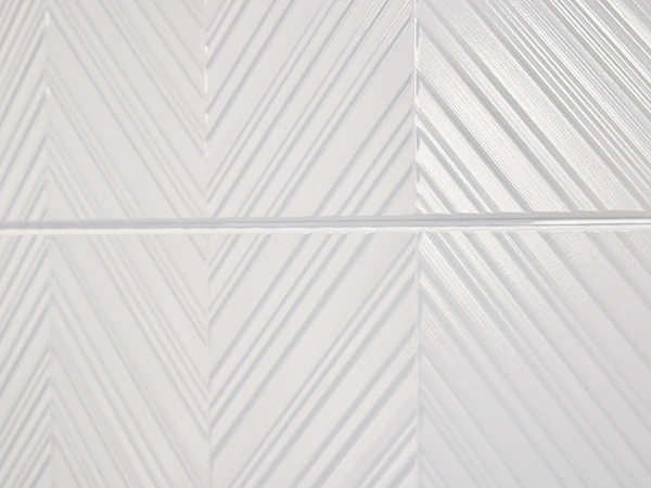 diagonal shower wall pattern